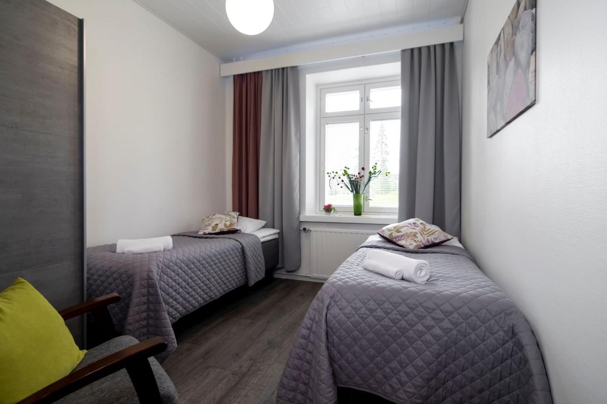 Ik Hotel & Camping Keuruu Quarto foto