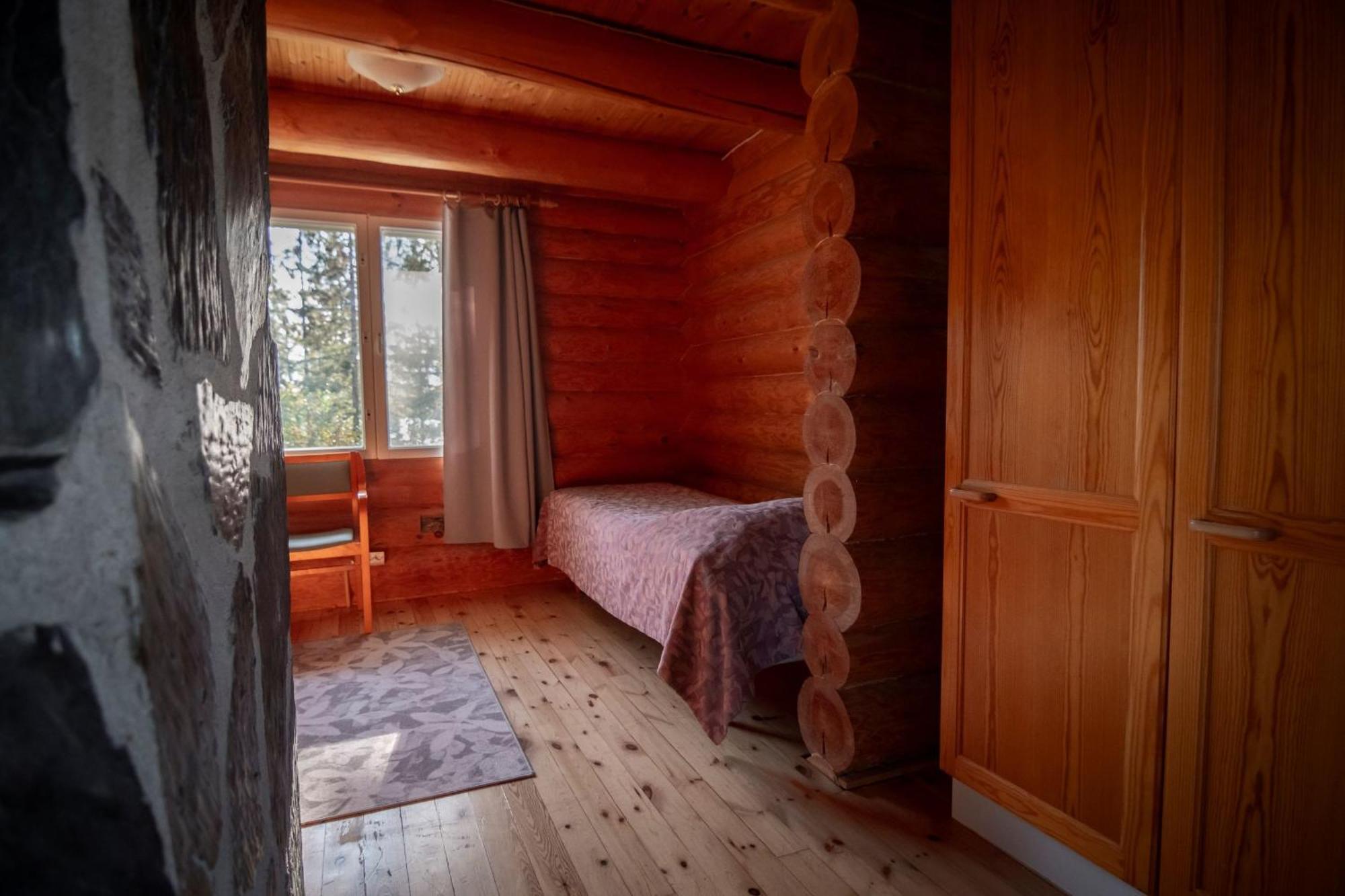 Ik Hotel & Camping Keuruu Quarto foto